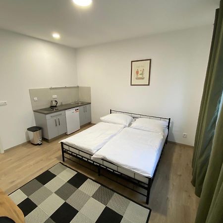 No. 12 Apartment Hradec Kralove Exterior photo